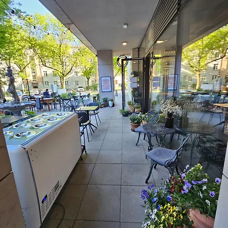 Your Unia Art Apartment *